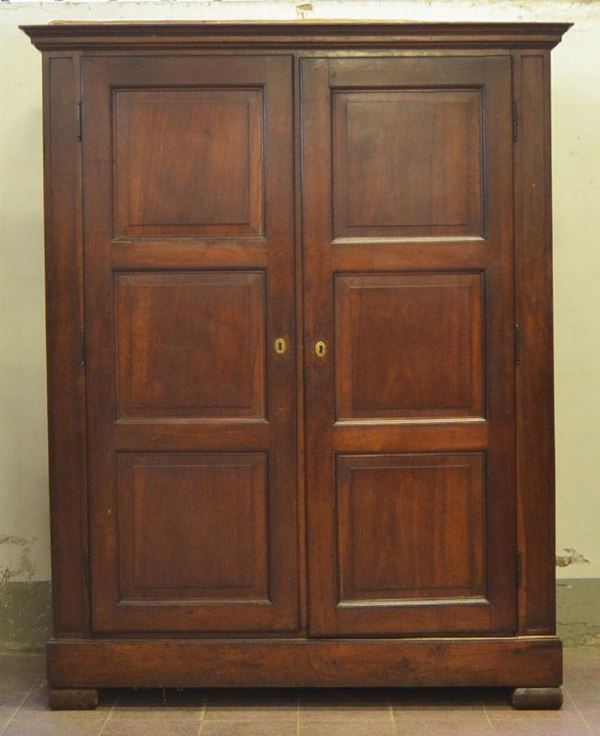 Armadio, sec. XIX, in noce  - Asta ANTIQUARIATO, COLLEZIONISMO, GIOIELLI - Poggio Bracciolini Casa d'Aste