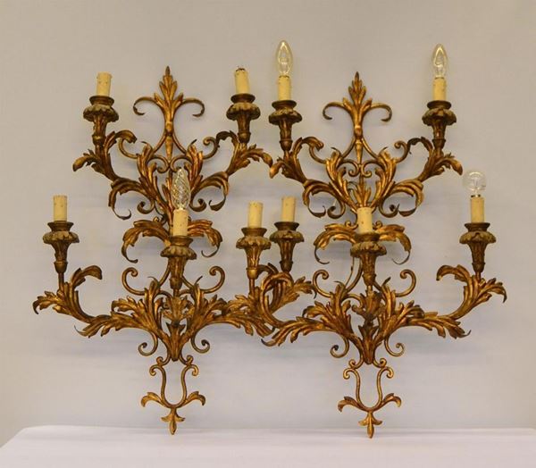 Coppia di applique, sec. XIX, in metallo dorato e