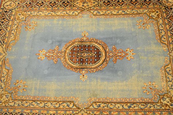 Tappeto persiano, sec. xx, fondo azzurro