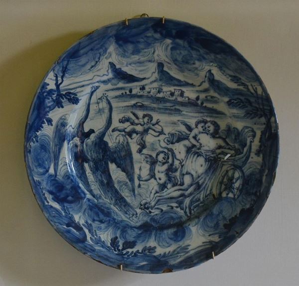 Piatto, Savona, sec. XVIII, in maiolica,&nbsp;&nbsp;&nbsp;&nbsp;&nbsp;&nbsp;&nbsp;&nbsp;&nbsp;&nbsp;&nbsp;&nbsp;&nbsp;&nbsp;&nbsp;&nbsp;&nbsp;&nbsp;&nbsp;&nbsp;&nbsp;&nbsp;&nbsp;&nbsp;&nbsp;&nbsp;&nbsp;&nbsp;&nbsp;&nbsp;&nbsp;&nbsp;&nbsp;&nbsp;