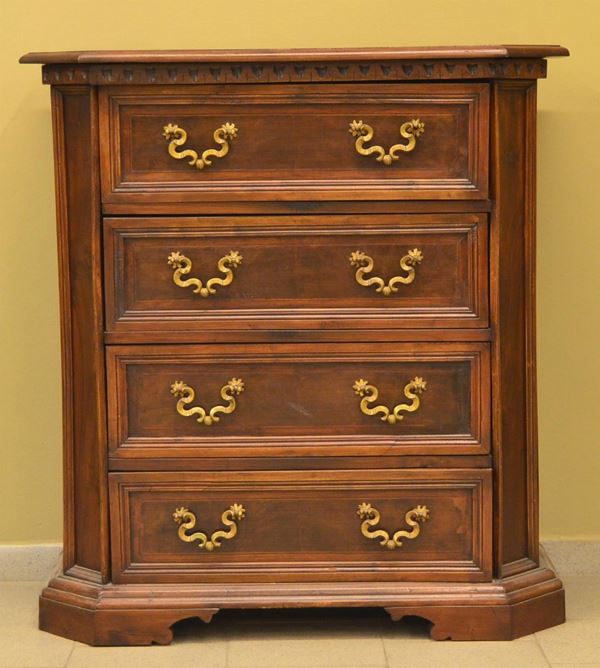 Cassettone, in stile '600, in noce,                                         - Asta ASTA A TEMPO - MOBILI, DIPINTI, OGGETTI D'ARTE - Poggio Bracciolini Casa d'Aste