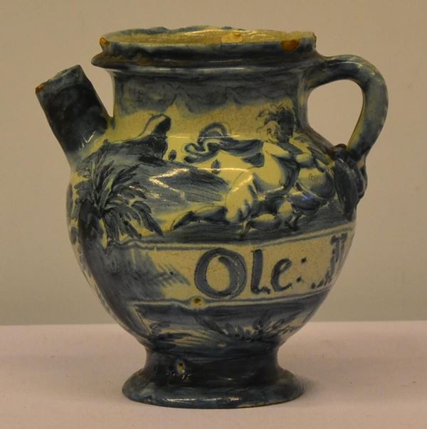 Brocca, sec. XIX, in maiolica smaltata                                      - Asta ASTA A TEMPO - MOBILI, DIPINTI, OGGETTI D'ARTE - Poggio Bracciolini Casa d'Aste