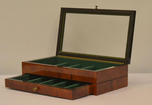 Scatola porta orologi, in radica,                                           - Asta ASTA A TEMPO - MOBILI, DIPINTI, OGGETTI D'ARTE - Poggio Bracciolini Casa d'Aste