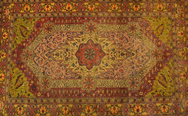 Tappeto persiano, inizi sec. XX, fondo rosso a                              - Asta ASTA A TEMPO - MOBILI, DIPINTI, OGGETTI D'ARTE - Poggio Bracciolini Casa d'Aste