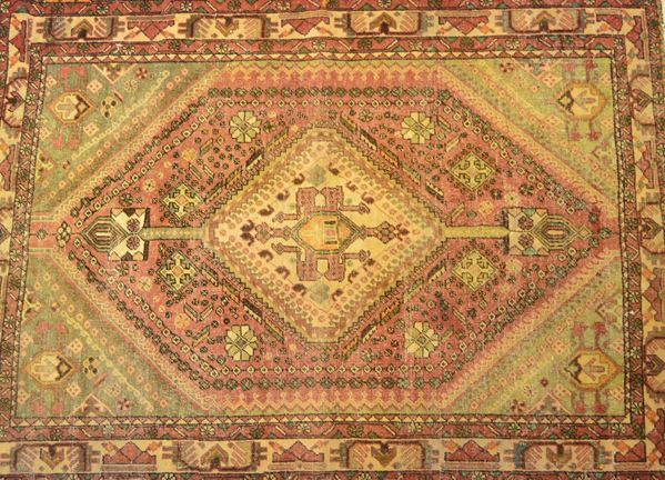 Tappeto persiano, inizi sec. XX, fondo                                      - Asta ASTA A TEMPO - MOBILI, DIPINTI, OGGETTI D'ARTE - Poggio Bracciolini Casa d'Aste