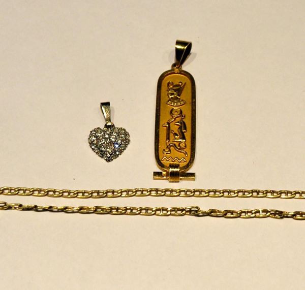 COLLANA , IN ORO GIALLO CON PENDENTE