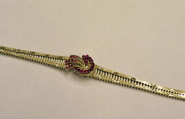 BRACCIALETTO IN ORO BIANCO, DIAMANTI E RUBINI       