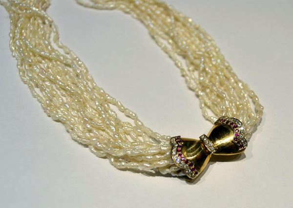 COLLANA GIROCOLLO , IN ORO GIALLO,DIAMANTI , RUBINI E PERLE