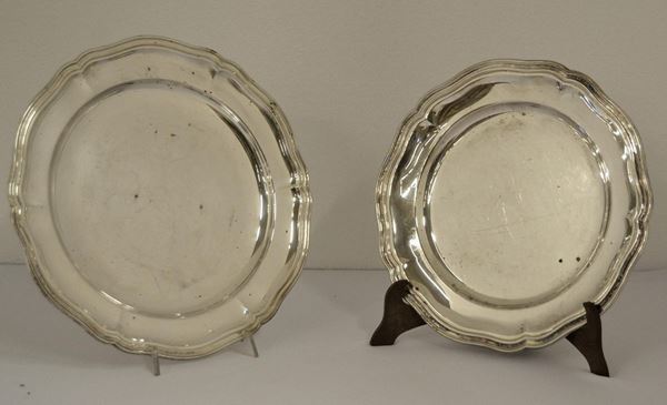 DUE PIATTI , SEC. XX  - Asta GIOIELLI, ARGENTI, MOBILI E DIPINTI - Poggio Bracciolini Casa d'Aste