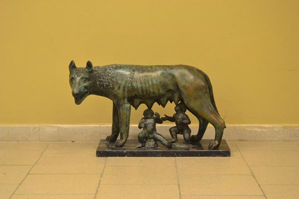 Scultura, met&agrave; sec. XX, in bronzo