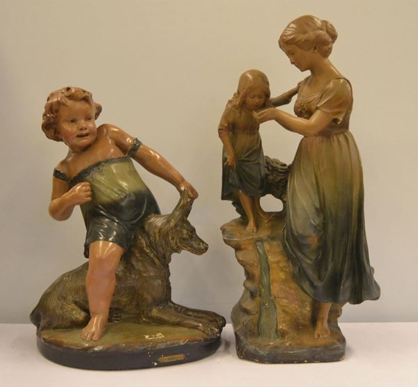 Due sculture, sec. XX, in gesso, raffiguranti bambina&nbsp;&nbsp;&nbsp;&nbsp;&nbsp;&nbsp;&nbsp;&nbsp;&nbsp;&nbsp;&nbsp;&nbsp;&nbsp;&nbsp;&nbsp;&nbsp;&nbsp;&nbsp;&nbsp;&nbsp;&nbsp;