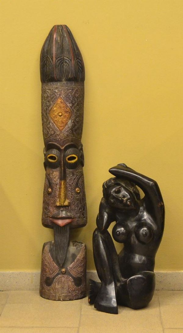 Totem e scultura africana, sec. XX, in legno&nbsp;&nbsp;&nbsp;&nbsp;&nbsp;&nbsp;&nbsp;&nbsp;&nbsp;&nbsp;&nbsp;&nbsp;&nbsp;&nbsp;&nbsp;&nbsp;&nbsp;&nbsp;&nbsp;&nbsp;&nbsp;&nbsp;&nbsp;&nbsp;&nbsp;&nbsp;&nbsp;&nbsp;&nbsp;&nbsp;