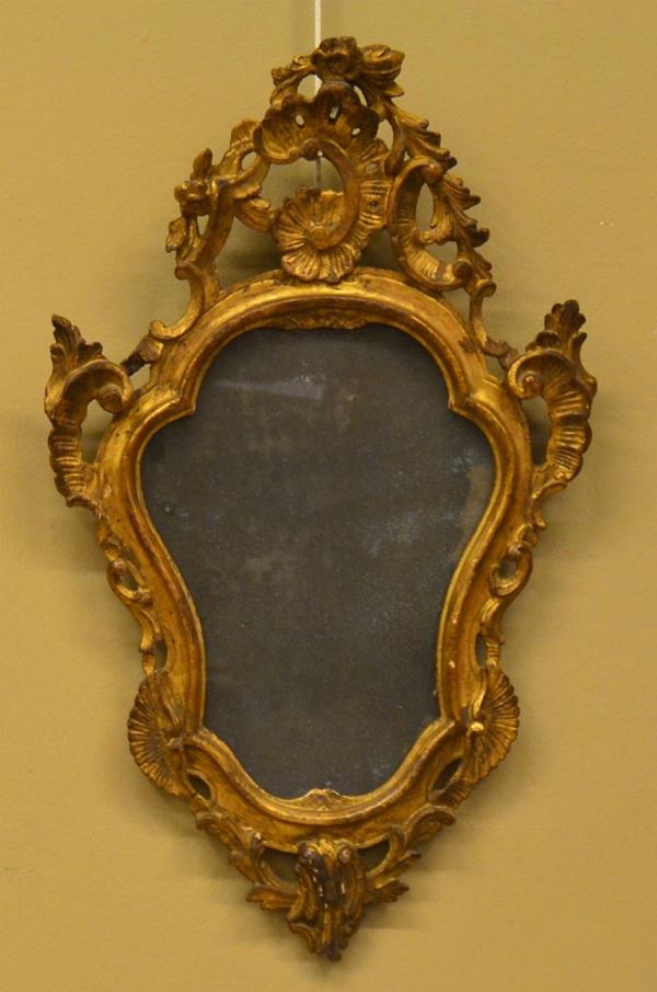 Specchiera, sec. XVIII, entro cornice in legno&nbsp;&nbsp;&nbsp;&nbsp;&nbsp;&nbsp;&nbsp;&nbsp;&nbsp;&nbsp;&nbsp;&nbsp;&nbsp;&nbsp;&nbsp;&nbsp;&nbsp;&nbsp;&nbsp;&nbsp;&nbsp;&nbsp;&nbsp;&nbsp;&nbsp;&nbsp;&nbsp;&nbsp;