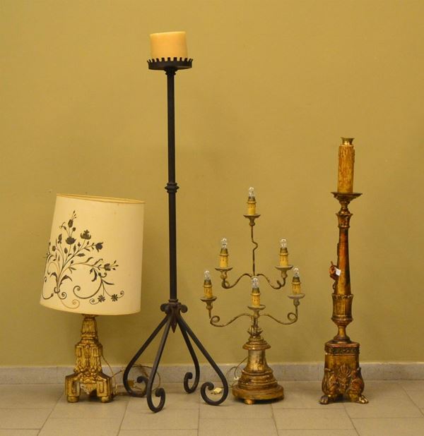 Tre lumiere, sec. XIX, in legno&nbsp;&nbsp;&nbsp;&nbsp;&nbsp;&nbsp;&nbsp;&nbsp;&nbsp;&nbsp;&nbsp;&nbsp;&nbsp;&nbsp;&nbsp;&nbsp;&nbsp;&nbsp;&nbsp;&nbsp;&nbsp;&nbsp;&nbsp;&nbsp;&nbsp;&nbsp;&nbsp;&nbsp;&nbsp;&nbsp;&nbsp;&nbsp;&nbsp;&nbsp;&nbsp;&nbsp;&nbsp;&nbsp;&nbsp;&nbsp;&nbsp;&nbsp;&nbsp;