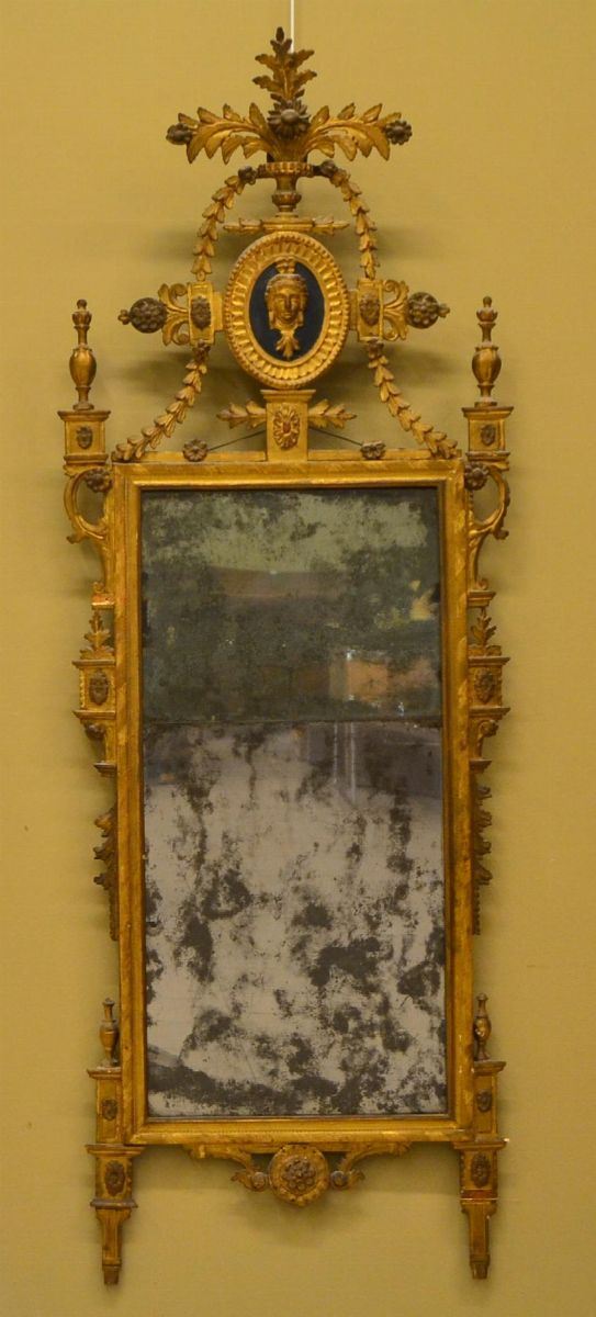 Specchiera, Luigi XVI, di forma rettangolare in legno intagliato            - Asta GIOIELLI, ARGENTI, MOBILI E DIPINTI - Poggio Bracciolini Casa d'Aste