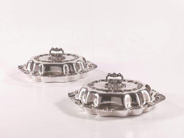 COPPIA DI LEGUMIERE, SECOLO XX  - Asta DECORAZIONE D'INTERNI - Poggio Bracciolini Casa d'Aste