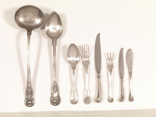 GRUPPO DI POSATE, SECOLO XX  - Asta DECORAZIONE D'INTERNI - Poggio Bracciolini Casa d'Aste