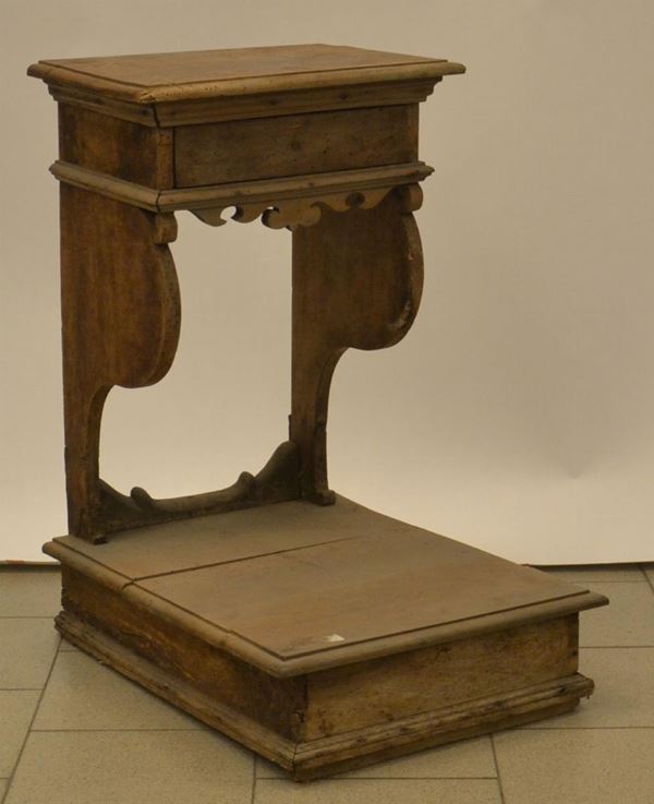 Inginocchiatoio, inizi sec. XX, in legno,&nbsp;&nbsp;&nbsp;&nbsp;&nbsp;&nbsp;&nbsp;&nbsp;&nbsp;&nbsp;&nbsp;&nbsp;&nbsp;&nbsp;&nbsp;&nbsp;&nbsp;&nbsp;&nbsp;&nbsp;&nbsp;&nbsp;&nbsp;&nbsp;&nbsp;&nbsp;&nbsp;&nbsp;&nbsp;&nbsp;&nbsp;&nbsp;&nbsp;