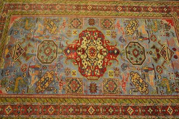 Tappeto persiano, sec. XX, fondo multicolore,&nbsp;&nbsp;&nbsp;&nbsp;&nbsp;&nbsp;&nbsp;&nbsp;&nbsp;&nbsp;&nbsp;&nbsp;&nbsp;&nbsp;&nbsp;&nbsp;&nbsp;&nbsp;&nbsp;&nbsp;&nbsp;&nbsp;&nbsp;&nbsp;&nbsp;&nbsp;&nbsp;&nbsp;&nbsp;  - Asta DIPINTI, MOBILI  E OGGETTI D'ARTE - Poggio Bracciolini Casa d'Aste