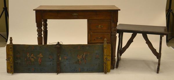 Tavolino, in stile '700, in legno,&nbsp;&nbsp;&nbsp;&nbsp;&nbsp;&nbsp;&nbsp;&nbsp;&nbsp;&nbsp;&nbsp;&nbsp;&nbsp;&nbsp;&nbsp;&nbsp;&nbsp;&nbsp;&nbsp;&nbsp;&nbsp;&nbsp;&nbsp;&nbsp;&nbsp;&nbsp;&nbsp;&nbsp;&nbsp;&nbsp;&nbsp;&nbsp;&nbsp;&nbsp;&nbsp;&nbsp;&nbsp;&nbsp;&nbsp;&nbsp;