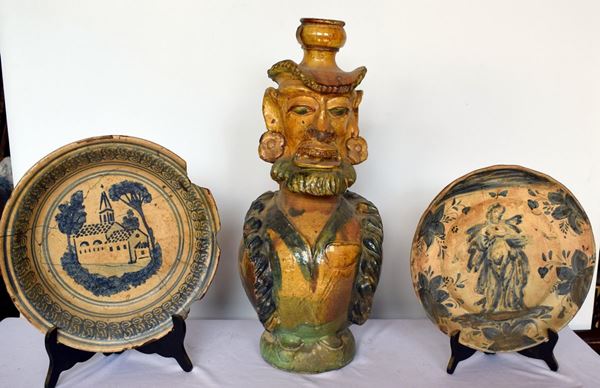 Grande vaso, sec. XX, in maiolica, raffigurante&nbsp;&nbsp;&nbsp;&nbsp;&nbsp;&nbsp;&nbsp;&nbsp;&nbsp;&nbsp;&nbsp;&nbsp;&nbsp;&nbsp;&nbsp;&nbsp;&nbsp;&nbsp;&nbsp;&nbsp;&nbsp;&nbsp;&nbsp;&nbsp;&nbsp;&nbsp;&nbsp;