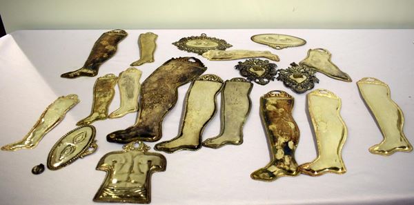 Lotto di diciasette ex voto, sec. XX,&nbsp;&nbsp;&nbsp;&nbsp;&nbsp;&nbsp;&nbsp;&nbsp;&nbsp;&nbsp;&nbsp;&nbsp;&nbsp;&nbsp;&nbsp;&nbsp;&nbsp;&nbsp;&nbsp;&nbsp;&nbsp;&nbsp;&nbsp;&nbsp;&nbsp;&nbsp;&nbsp;&nbsp;&nbsp;&nbsp;&nbsp;&nbsp;&nbsp;&nbsp;&nbsp;&nbsp;&nbsp;