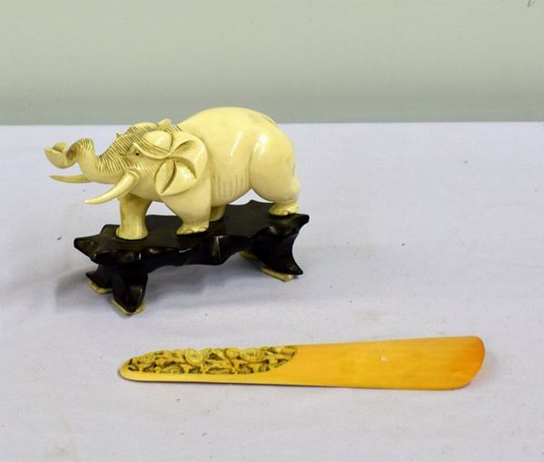  Piccolo elefante, in avorio