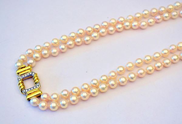 COLLANA , IN ORO GIALLO, DIAMANTI E PERLE