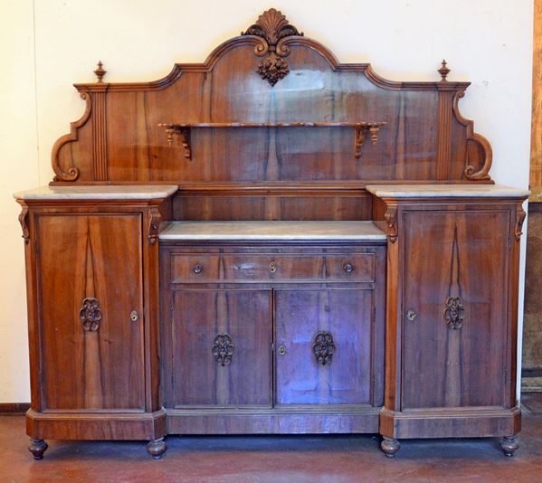 Credenza, Toscana, sec. XIX, in noce a quattro corpi,  - Asta GIOIELLI, ARGENTI, ARREDI, OGGETTI D'ARTE E DIPINTI - Poggio Bracciolini Casa d'Aste
