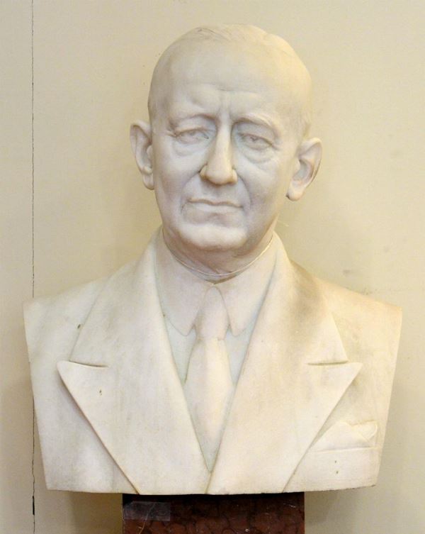 Scultura, sec. XX, in marmo, raffigurante