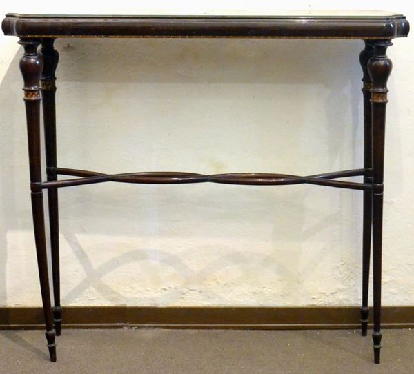 Consolle, sec. XX, in mogano, piano in vetro sagomato,  - Asta GIOIELLI, ARGENTI, ARREDI, OGGETTI D'ARTE E DIPINTI - Poggio Bracciolini Casa d'Aste