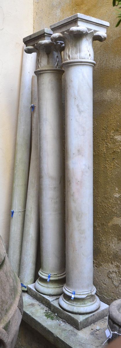 Sei colonne, sec. XIX e XX, in marmo,  - Asta GIOIELLI, ARGENTI, ARREDI, OGGETTI D'ARTE E DIPINTI - Poggio Bracciolini Casa d'Aste