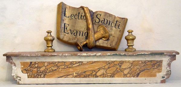 Mensola, sec. XX, in legno laccato, cm 110x18x20  - Asta GIOIELLI, ARGENTI, ARREDI, OGGETTI D'ARTE E DIPINTI - Poggio Bracciolini Casa d'Aste