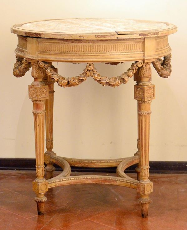 Tavolino, sec. XX, in legno laccato,  - Asta GIOIELLI, ARGENTI, ARREDI, OGGETTI D'ARTE E DIPINTI - Poggio Bracciolini Casa d'Aste