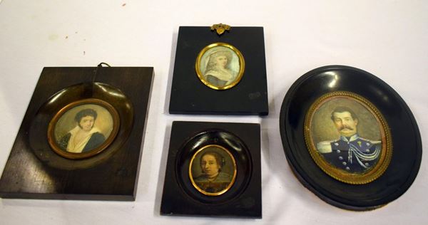 Lotto di quattro miniature, inizi sec. XX,&nbsp;&nbsp;&nbsp;&nbsp;&nbsp;&nbsp;&nbsp;&nbsp;&nbsp;&nbsp;&nbsp;&nbsp;&nbsp;&nbsp;&nbsp;&nbsp;&nbsp;&nbsp;&nbsp;&nbsp;&nbsp;&nbsp;&nbsp;&nbsp;&nbsp;&nbsp;&nbsp;&nbsp;&nbsp;&nbsp;&nbsp;&nbsp;