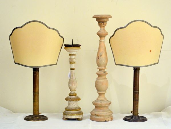 Due candelieri, sec. XIX, in legno,
