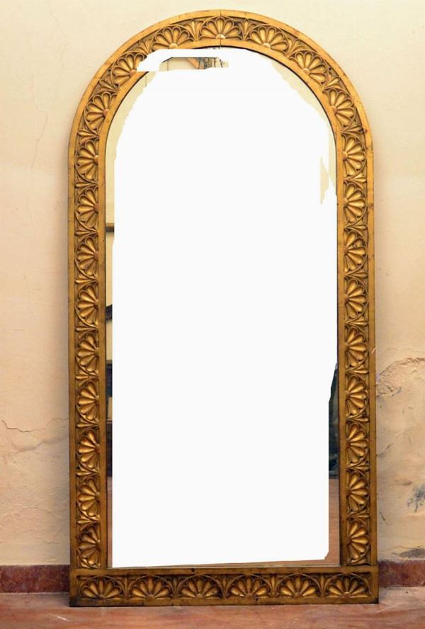 Specchiera centinata, sec. XX, entro cornice