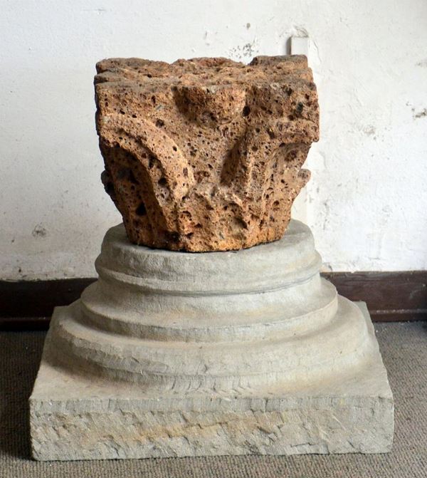 Capitello, sec. XIX, in materiale duro,&nbsp;&nbsp;&nbsp;&nbsp;&nbsp;&nbsp;&nbsp;&nbsp;&nbsp;&nbsp;&nbsp;&nbsp;&nbsp;&nbsp;&nbsp;&nbsp;&nbsp;&nbsp;&nbsp;&nbsp;&nbsp;&nbsp;&nbsp;&nbsp;&nbsp;&nbsp;&nbsp;&nbsp;&nbsp;&nbsp;&nbsp;&nbsp;&nbsp;&nbsp;&nbsp;
