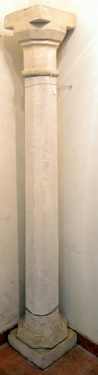 Colonna, sec. XVIII, in pietra e cemento,