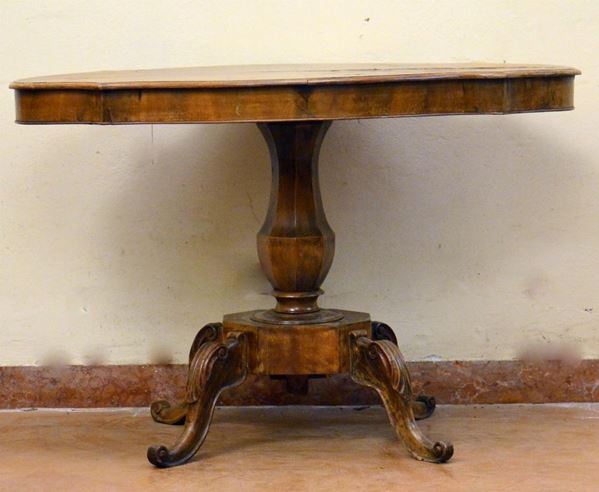 Tavolo, Luigi Filippo, sec. XIX, in noce sagomato,  - Asta GIOIELLI, ARGENTI, ARREDI, OGGETTI D'ARTE E DIPINTI - Poggio Bracciolini Casa d'Aste