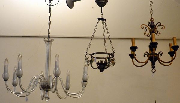 Tre lampadari, sec. XX, in vetro,