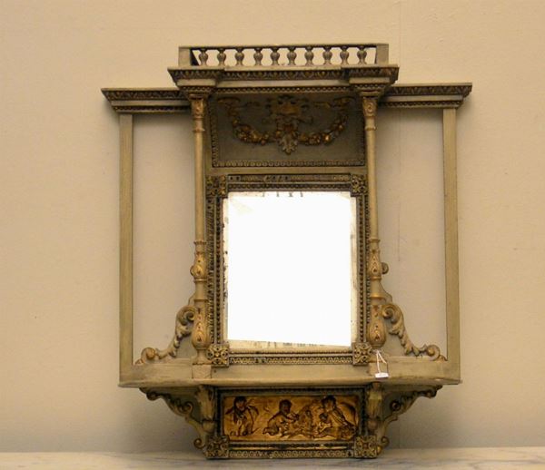 Pensile, inizi sec. XX, in legno laccato,