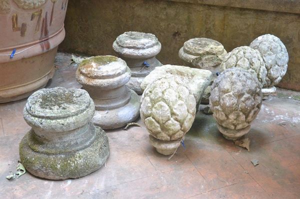 Quattro basi, sec. XIX, in pietra, difetti  - Asta GIOIELLI, ARGENTI, ARREDI, OGGETTI D'ARTE E DIPINTI - Poggio Bracciolini Casa d'Aste