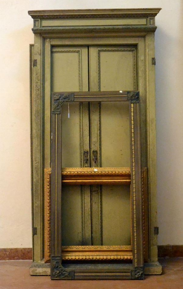 Porta, sec. XIX, in legno laccato,