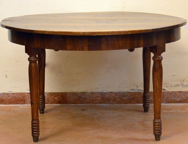 Tavolo circolare, sec. XIX, in noce,