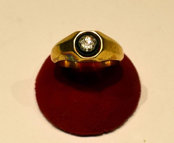 ANELLO IN ORO GIALLO E DIAMANTE
