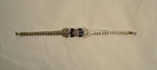 Bracciale in oro bianco ad una doppia fila di  - Asta ANTIQUARIATO, COLLEZIONISMO, GIOIELLI - Poggio Bracciolini Casa d'Aste