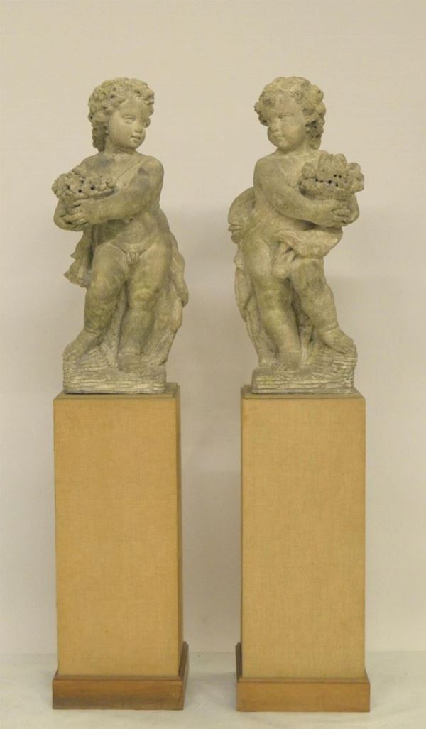 Due sculture, sec. XIX, in pietra vicentina, raffiguranti