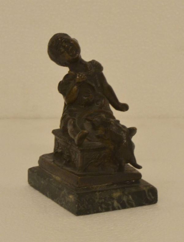 Scultura, inizi sec. XX, in bronzo, raffigurante bambina