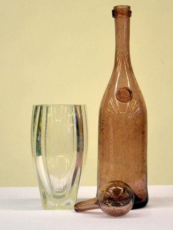 Portafiori, sec. XX, in vetro decorato a figura&nbsp;&nbsp;&nbsp;&nbsp;&nbsp;&nbsp;&nbsp;&nbsp;&nbsp;&nbsp;&nbsp;&nbsp;&nbsp;&nbsp;&nbsp;&nbsp;&nbsp;&nbsp;&nbsp;&nbsp;&nbsp;&nbsp;&nbsp;&nbsp;&nbsp;&nbsp;&nbsp;